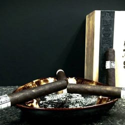 Williams Totally Tobacco