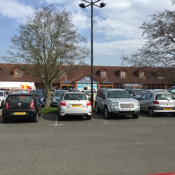 Becketts Farm - Becketts Farm - seriously busy. Seriously big. - Farmers Market Near Me - Birmingham, XWM
