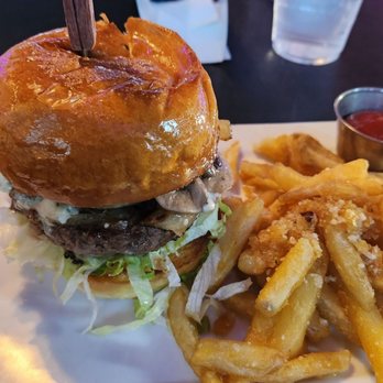 Morrison - This beautiful truffle burger cooked medium to perfection paired along with truffle fries was absolutely perfect! Thank you, Roger! - Gastropubs Near Me - Los Angeles, California Morrison - This beautiful truffle burger cooked medium to perfection paired along with truffle fries was absolutely perfect! Thank you, Roger! - Gastropubs Near Me - Los Angeles, California