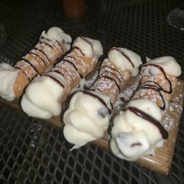 Mini Cannolis