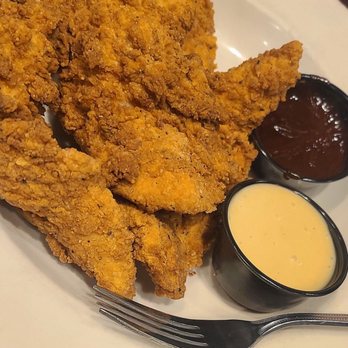 Houlihan's - Bars Near Me - Secaucus, New Jersey