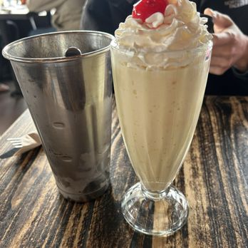 Broderick - Walnut Creek - Creamsicle milkshake - Gastropubs Near Me - Walnut Creek, California