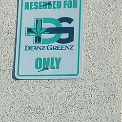 Deanz Greenz 