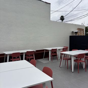 Loose Cannon Cafe - Patio - Coffee & Tea Near Me - Glendale, California