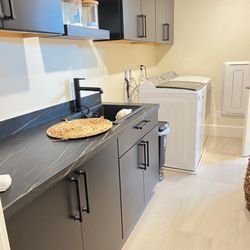 R & P Construction - Laundry cabinet and quartz