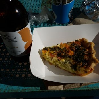 Barking Dog Cafe - Fresh Chili Cheddar Tomato quiche which is amazing - Sandwiches Near Me - Lyons, Colorado
