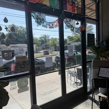 Dear Diary Coffee - Coffee & Tea Near Me - Austin, Texas
