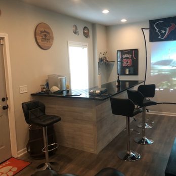Husky Cara Fine Homes - Bar - General Contractors Near Me - Alpharetta, Georgia