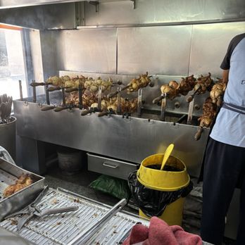 Pedro dos Frangos - Chicken! - Portuguese Near Me - Porto, 13 Pedro dos Frangos - Chicken! - Portuguese Near Me - Porto, 13