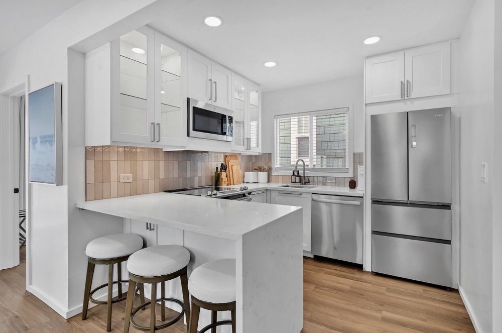 Slide of In N out Remodeling