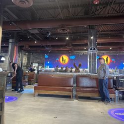 Volcano Korean BBQ & Hot Pot - Waiting area