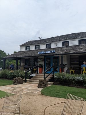 Ellis Motel by null