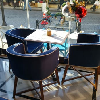 Brew CoffeeWorks - Cafes Near Me - Istanbul, 34