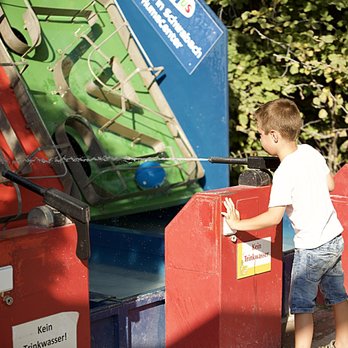 Erlebnispark Schloss Thurn - Interaktivität: Hier ist Geschicklichkeit gefragt. - Amusement Parks Near Me - Heroldsbach, BY