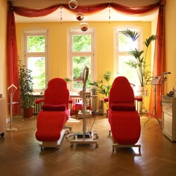Jungbrunnen, Kosmetik und Massage - Kosmetik I
