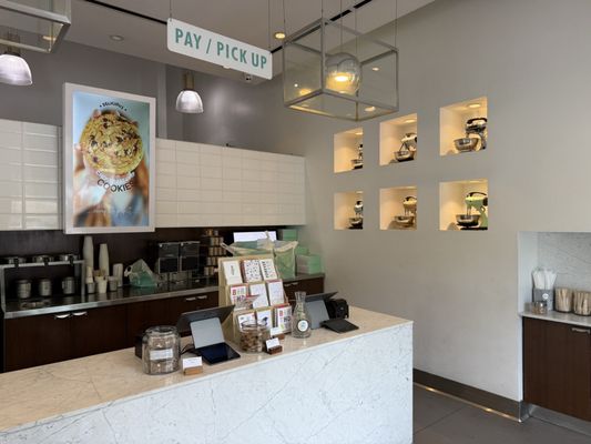 Crave Cupcakes by null