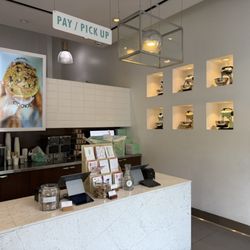 CRAVE Cupcakes - Galleria