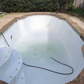 Pool Mates - After picture of a chlorine bath. - Pool Cleaners Near Me Pool Mates - After picture of a chlorine bath. - Pool Cleaners Near Me