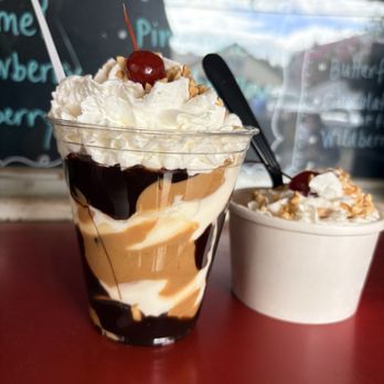 Pine Tree Frosty - Peanut butter parfait and a chocolate ice cream marshmallow sundae - Ice Cream & Frozen Yogurt Near Me - Rangeley, Maine Pine Tree Frosty - Peanut butter parfait and a chocolate ice cream marshmallow sundae - Ice Cream & Frozen Yogurt Near Me - Rangeley, Maine