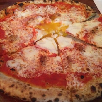 Roberta's - egg and bacon pizza - Pizza Near Me - Brooklyn, New York Roberta's - egg and bacon pizza - Pizza Near Me - Brooklyn, New York