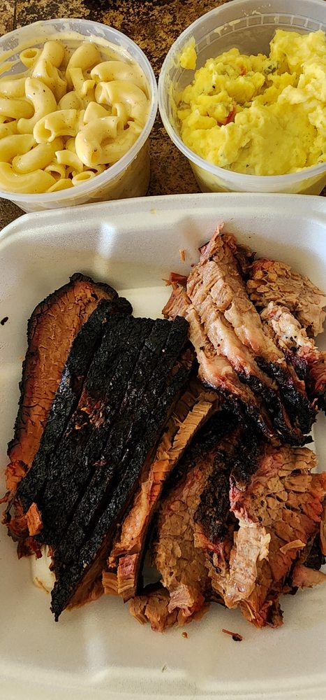 Toothless BBQ Logo