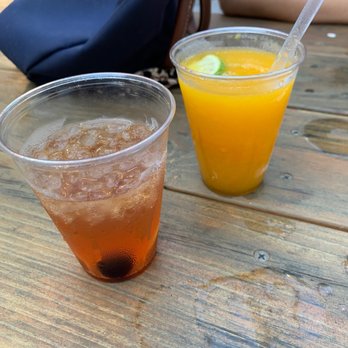 Lefty's Day and Night - An old fashioned with crushed ice and a frozen margarita - Bars Near Me - Austin, Texas