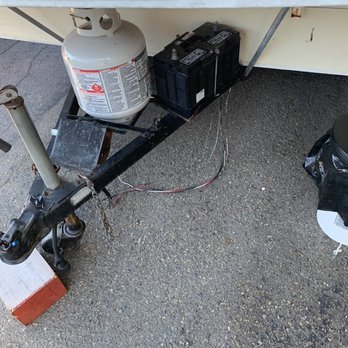 Best RV Tech - Dwayne to the rescue! diagnosed the problem it wasn't the wiring it was my converter hopefully he can get me a new one for a good price - RV Repair Near Me Best RV Tech - Dwayne to the rescue! diagnosed the problem it wasn't the wiring it was my converter hopefully he can get me a new one for a good price - RV Repair Near Me