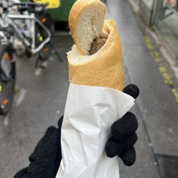 Würstelstand am Hohen Markt - Vegan Sausage