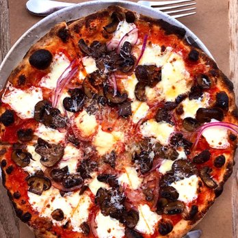 Beebe's - Jimmy Forager Pizza - Pizza Near Me - Long Island City, New York