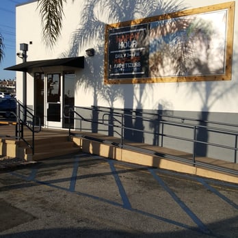 Malibu Eatery - Back entrance off Catalina has the parking. - Seafood Near Me - Redondo Beach, California
