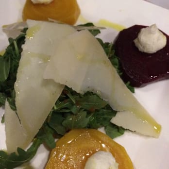 Pazzo Pomodoro - Beet and arugula salad - Pizza Near Me - Vienna, Virginia