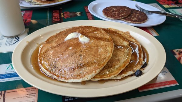 Four Sisters Owl Diner by null