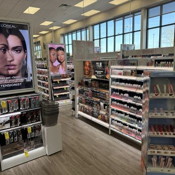 CVS Pharmacy - The beauty aisle!!! - Pharmacy Near Me - Gaithersburg, Maryland CVS Pharmacy - The beauty aisle!!! - Pharmacy Near Me - Gaithersburg, Maryland