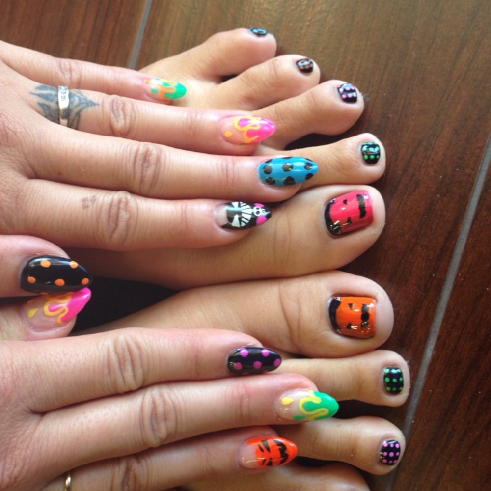 101 Nail Lounge - My Halloween nails by Nikki & toes by Tracey :) they are awesome! - Nail Salons Near Me - Encinitas, California