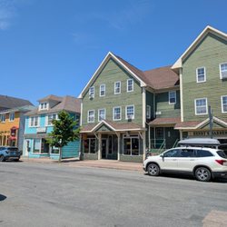 The Tall and Small Cafe - Outside