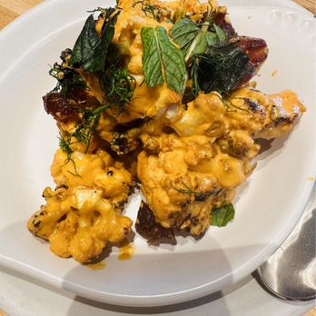 True Food Kitchen - Charred cauliflower - New American Near Me - Oakbrook, Illinois