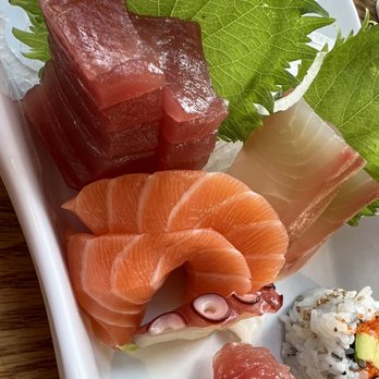 Miyagi - Sushi Bars Near Me - McLean, Virginia