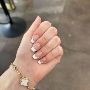 Maison Nail Spa - Nail Salons Near Me - Pasadena, California Maison Nail Spa - Nail Salons Near Me - Pasadena, California