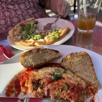 Fellini's Italian Cucina - Pizza and lasagne - Italian Near Me - Stratford, Ontario Fellini's Italian Cucina - Pizza and lasagne - Italian Near Me - Stratford, Ontario