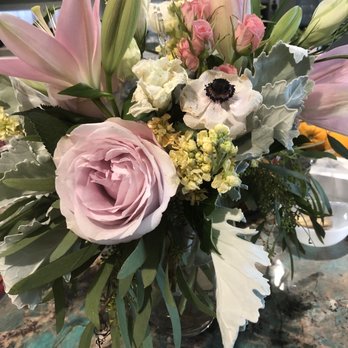 Bloomster's - Blah, droop, stink.... - Florists Near Me - San Jose, California