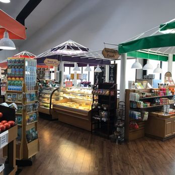 Sun Harvest Citrus - Inside the store - Fruits & Veggies Near Me - Fort Myers, Florida Sun Harvest Citrus - Inside the store - Fruits & Veggies Near Me - Fort Myers, Florida
