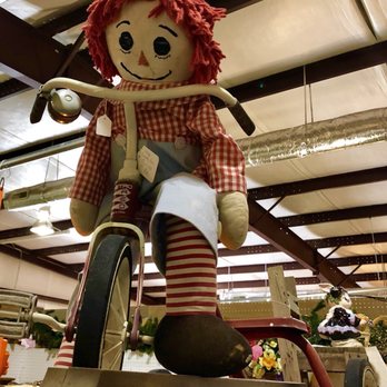 Crossroad Trading/Antique Mall - Antiques Near Me - Manchester, Tennessee Crossroad Trading/Antique Mall - Antiques Near Me - Manchester, Tennessee