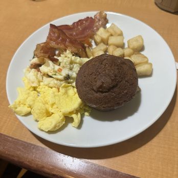 Radisson Hotel Yuma - Gluten free options and salsa was fresh! - Hotels Near Me - Yuma, Arizona