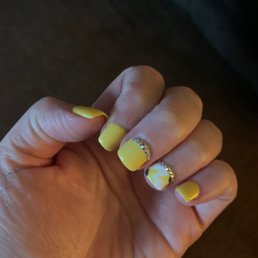 Sunflower nails.