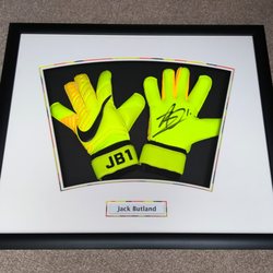 inPicture - inPicture framed Stoke City's Jack Butland gloves.