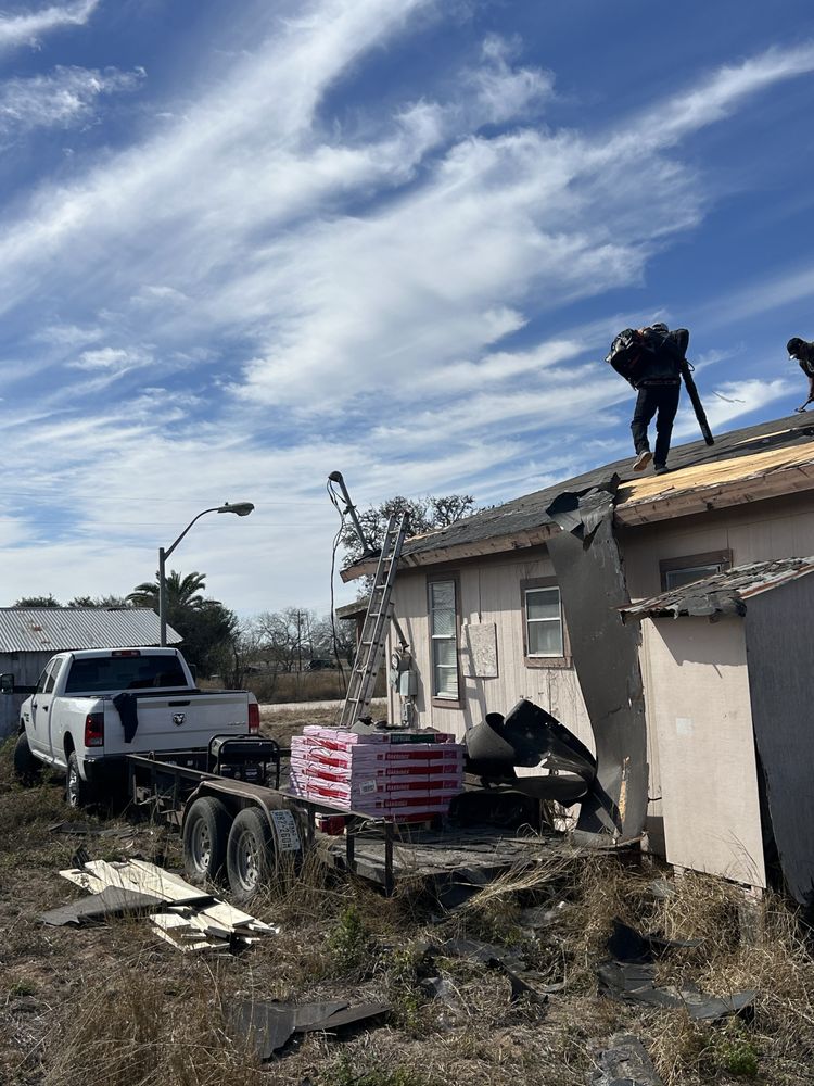 Slide of Hernandez roofing