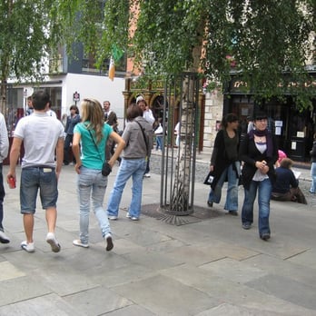 Temple Bar Square - Local Flavor Near Me - Dublin, D