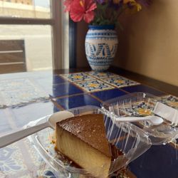tr3s leches bakery - Flan ($5)