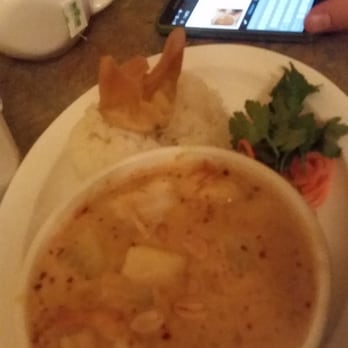 Nicky's Thai Kitchen - Mussumam curry with shrimp - Thai Near Me - Pittsburgh, Pennsylvania Nicky's Thai Kitchen - Mussumam curry with shrimp - Thai Near Me - Pittsburgh, Pennsylvania