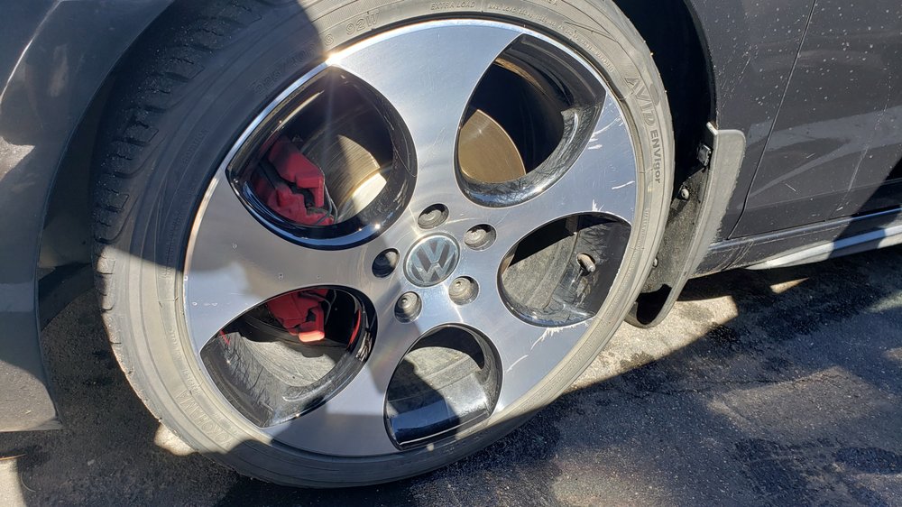 Big Kahuna Car Wash, Aurora Roadtrippers